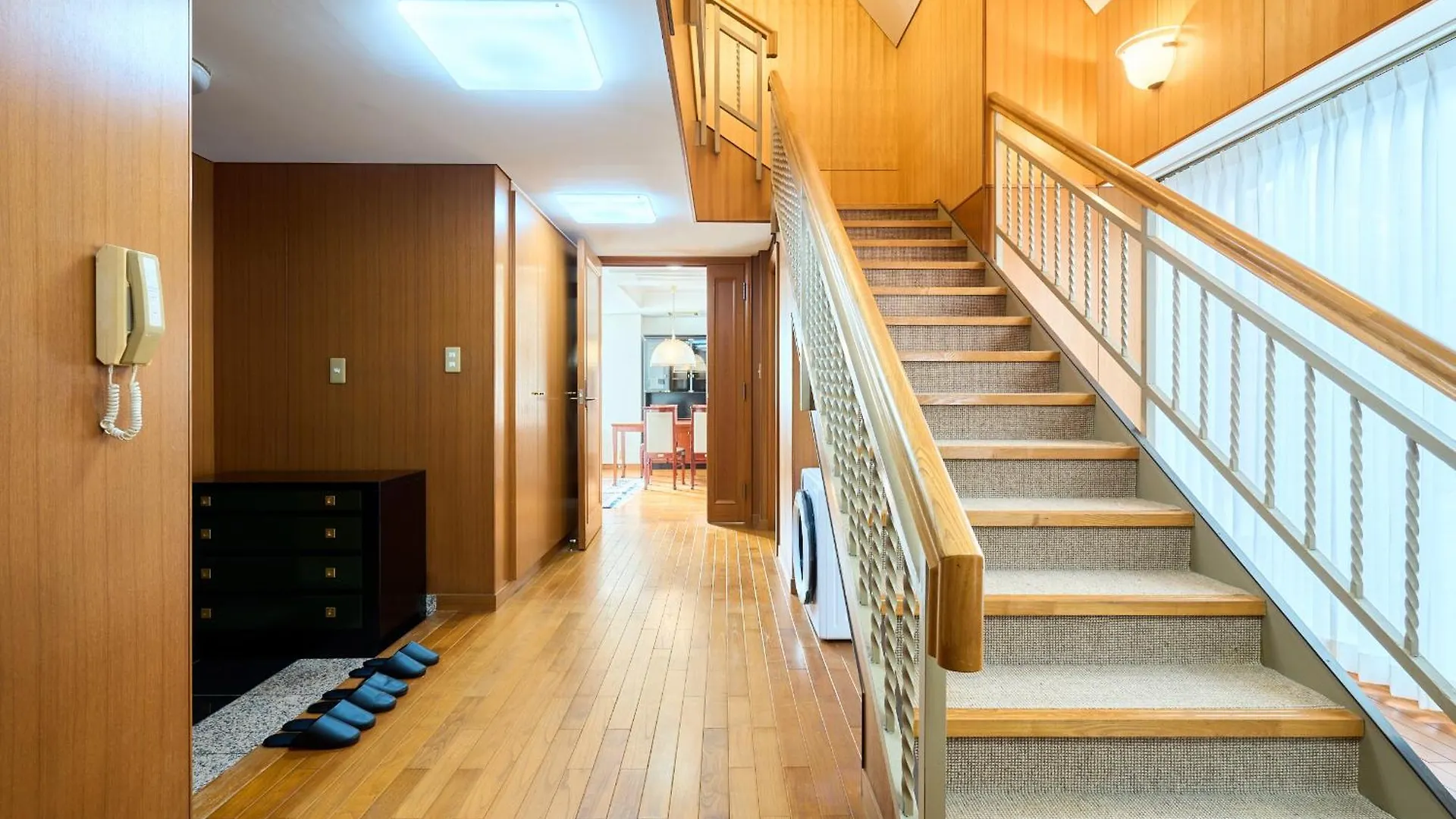 トータル140㎡/メゾネットタイプ豪華マンション/エレベーター付き/駅徒歩7分/最大16人 Apartment Tokyo Japan