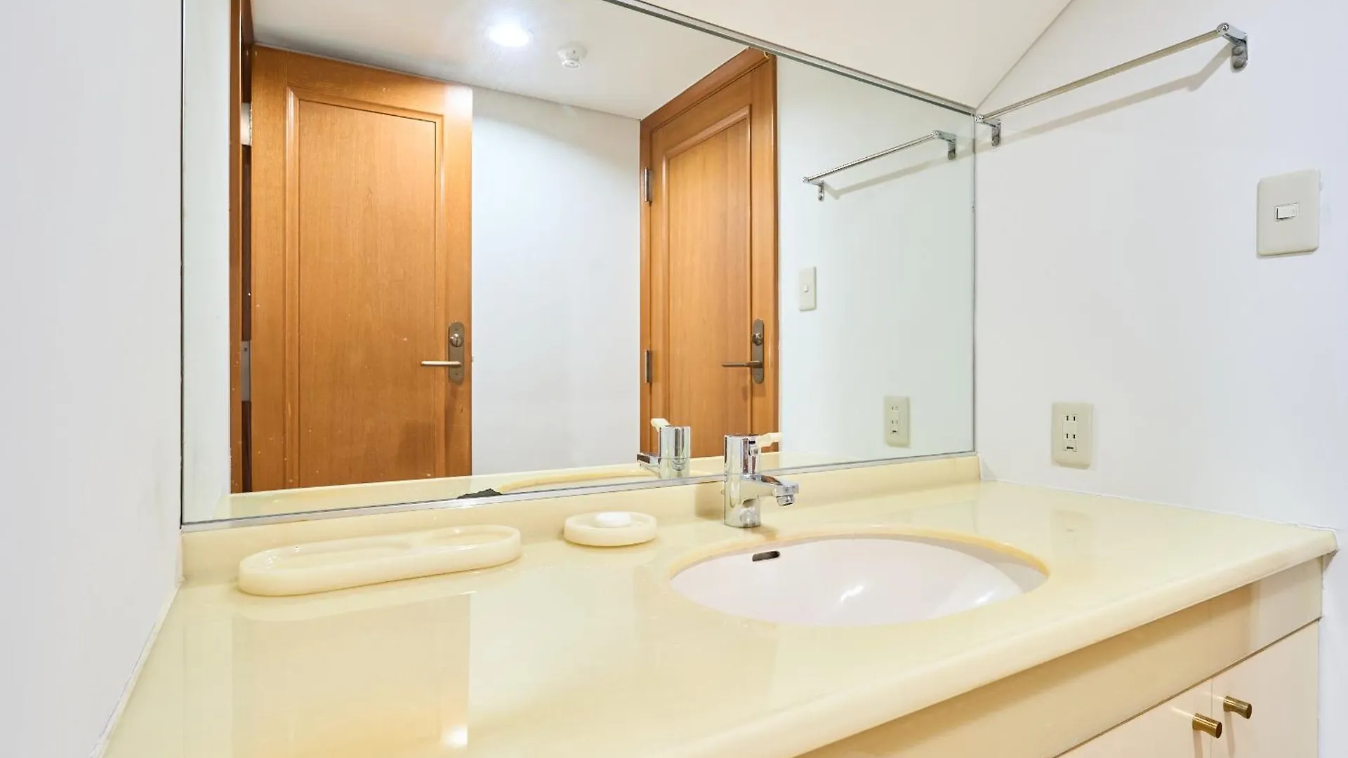 トータル140㎡/メゾネットタイプ豪華マンション/エレベーター付き/駅徒歩7分/最大16人 Apartment Tokyo Japan