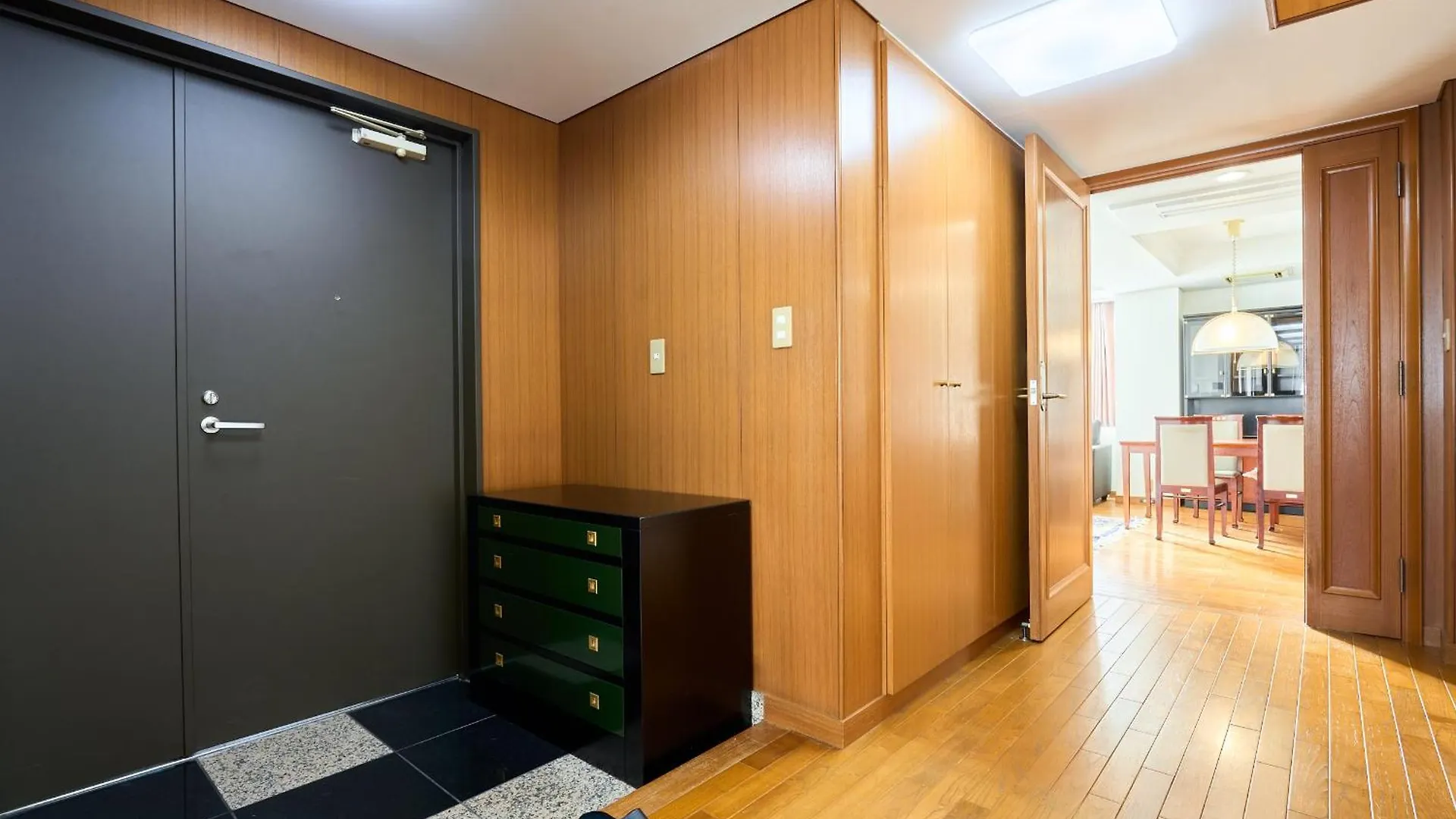 トータル140㎡/メゾネットタイプ豪華マンション/エレベーター付き/駅徒歩7分/最大16人 Apartment Tokyo